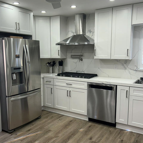 White Shaker 10 x 10 Kitchen Combo